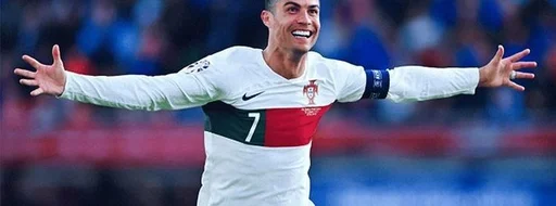 代双骄接力!C罗41岁出战第六届世界杯,亲签球衣1元起拍