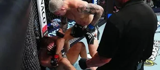 张名扬迎战UFC五连胜悍将 昨日对阵