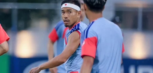 长友佑都:全队保持紧张竞技氛围 备战状态良好
