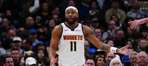 41岁半的詹姆斯让整个NBA等待他的决定,权力真大