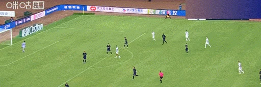 三镇2-0战胜十人新鹏城！申桓铭解围失误送乌龙助攻 汪晋贤补时破门