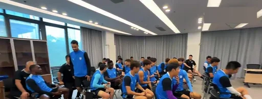 披9号球衣!德尔加多租借加盟英博,用中文喊出“加油大连”
@